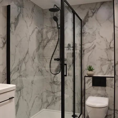 Royal Six Appartement *